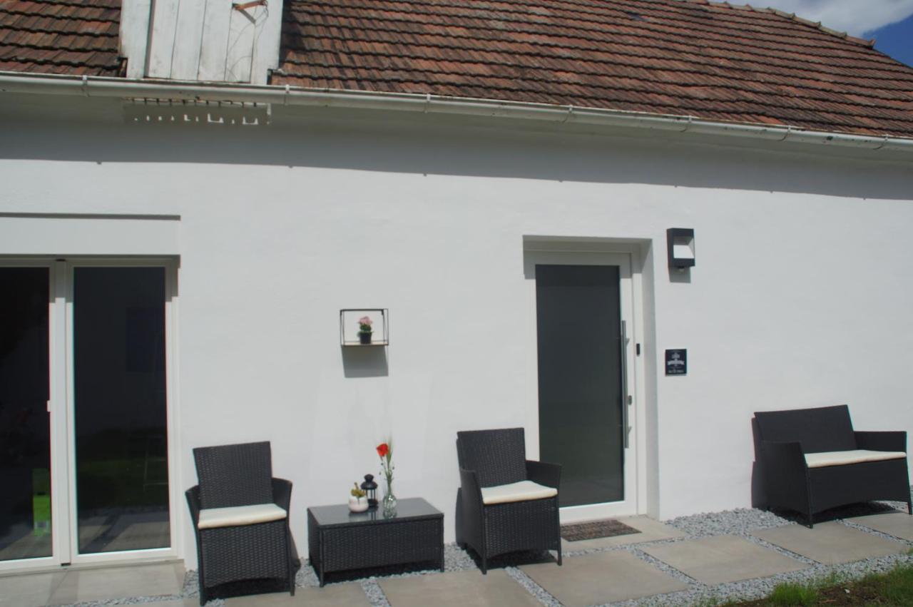 Kirschbluetenappartements Breitenbrunn  Exterior foto